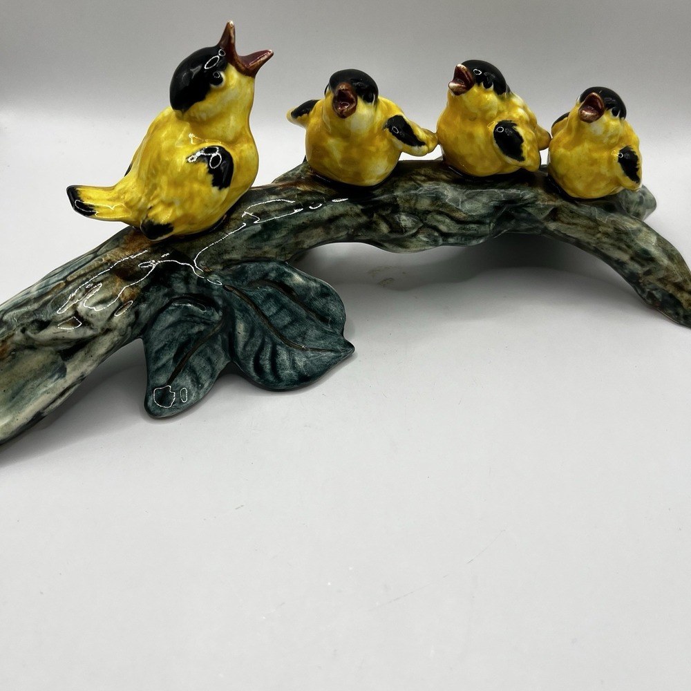 MINT Vintage STANGL Pottery Birds Goldfinches Mom & 3 Baby Birds On Perch 12.5"